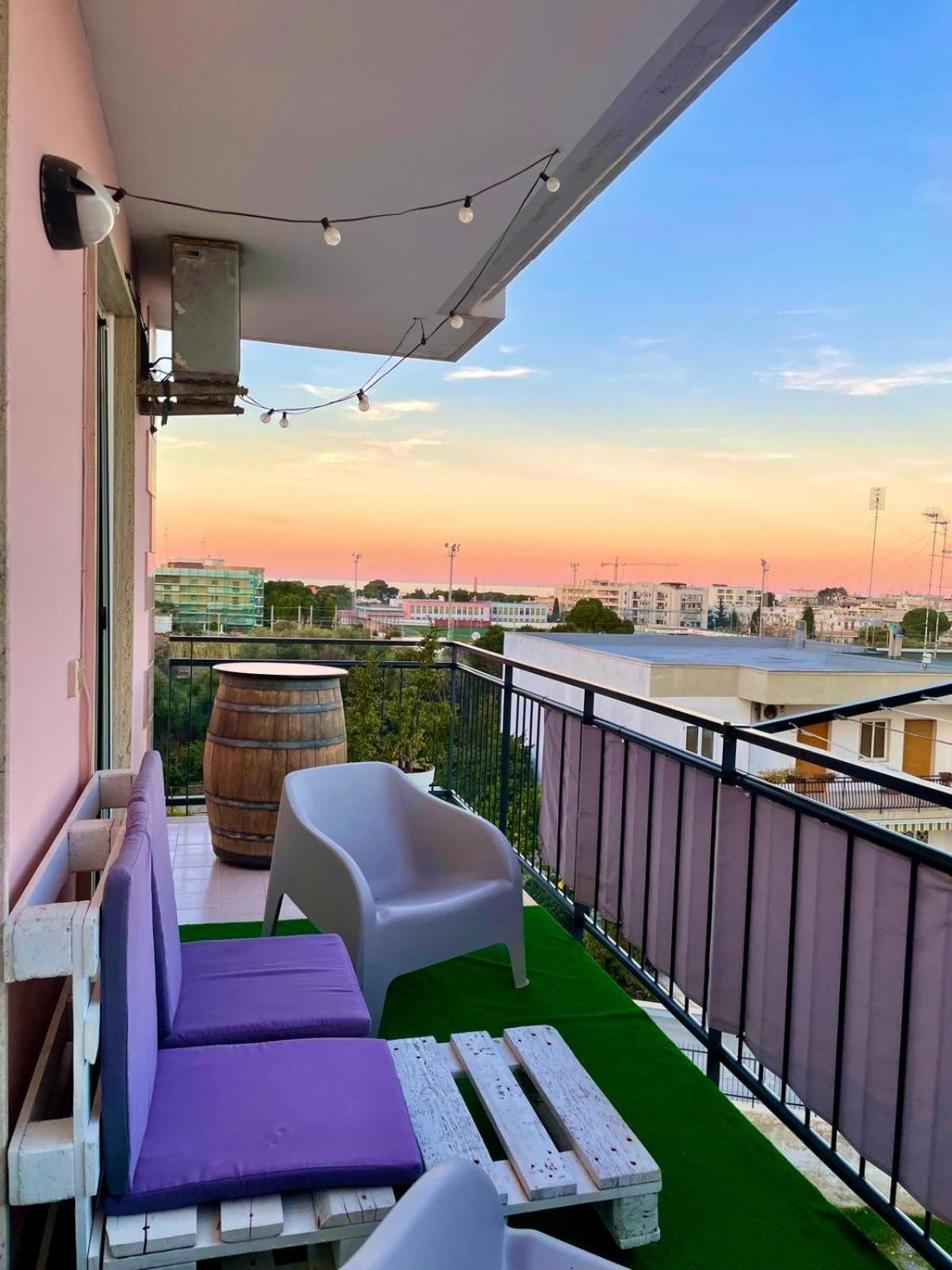 Wanderlust House Hotel Bari Luaran gambar