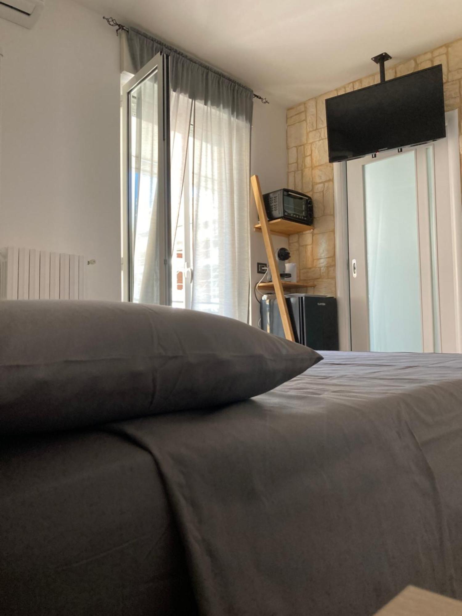 Wanderlust House Hotel Bari Luaran gambar