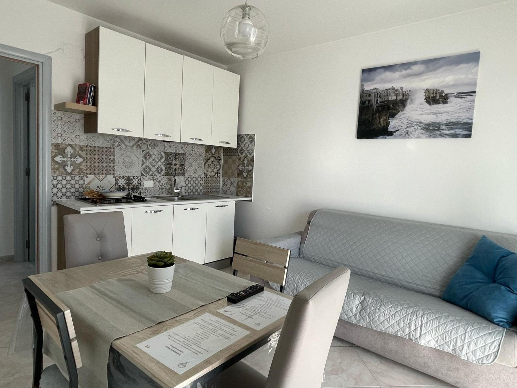 Wanderlust House Hotel Bari Luaran gambar
